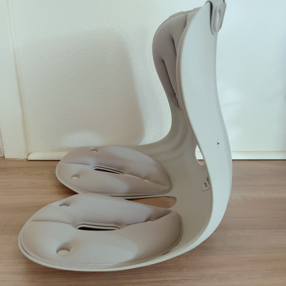 Cuble Chair - Picture 4 of 8